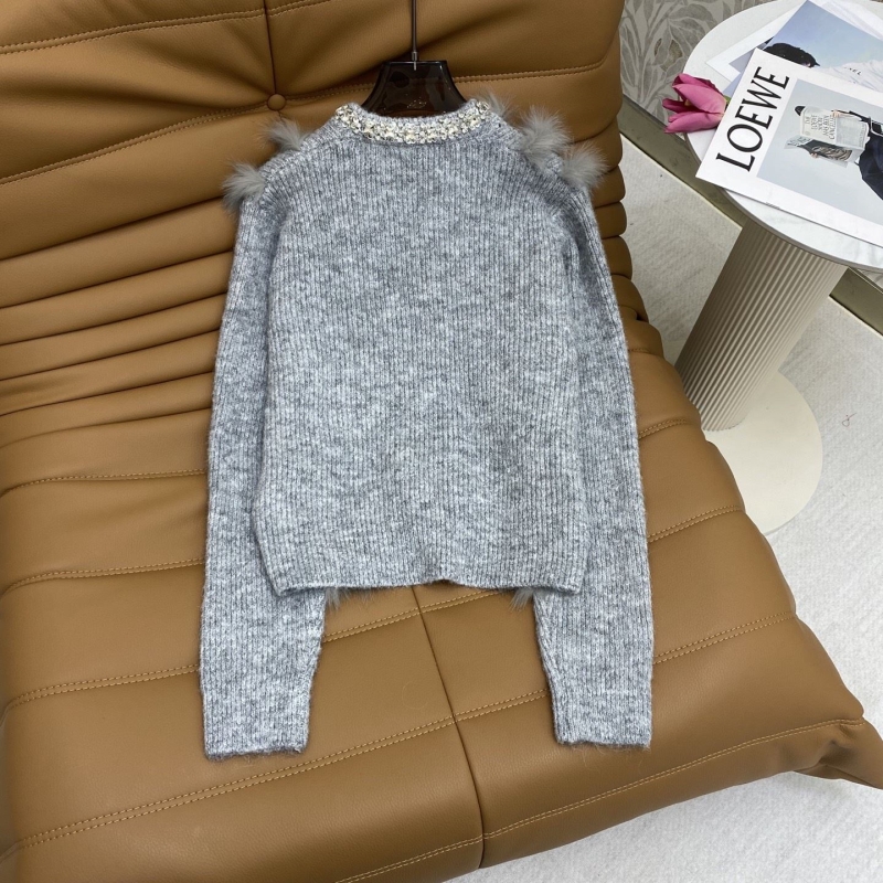 chr1st1an D10r outwear